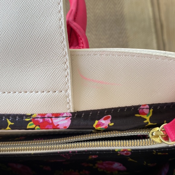 Betsey Johnson Floral/Butterflies/Bees Purse - Picture 5 of 7